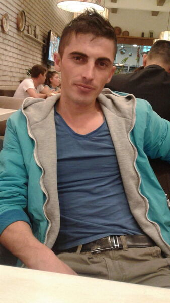  ,   Petrika, 32 ,   