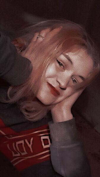  ,   Neznakomka, 21 ,   c 