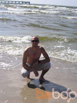  ,   Thimas, 47 ,   