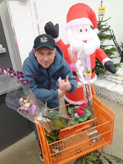  ,   Anton, 36 ,   ,   