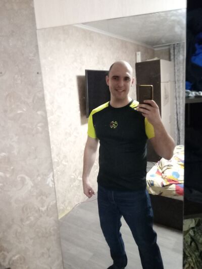  ,   Denis, 32 ,     , c , 