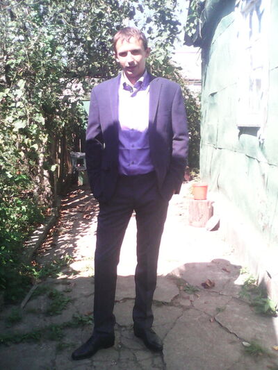  ,   VLADIMIR, 33 ,  