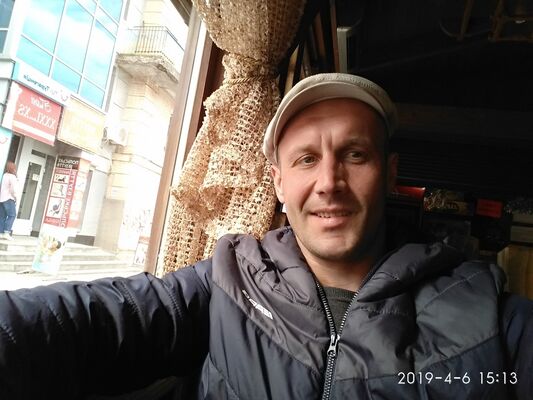  ,   Artem, 40 ,     , c 