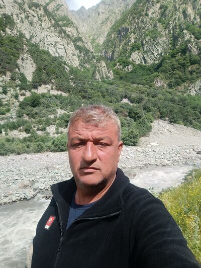  ,   Mehmet, 48 ,   ,   