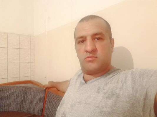  ,   AMIR, 43 ,   ,   