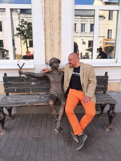  ,   Alex, 50 ,     
