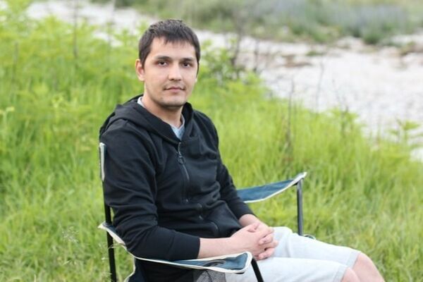  ,   Russel, 38 ,   
