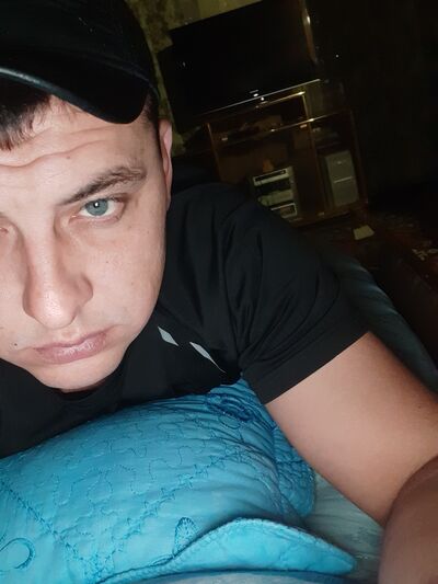  ,   Ivan, 33 ,   ,   
