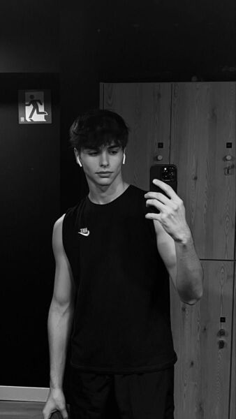  ,   David, 25 ,   ,   