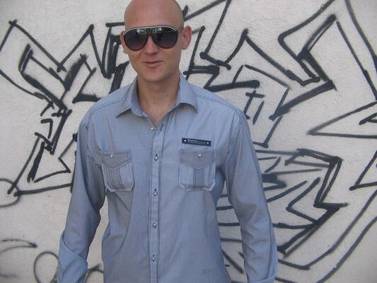  ,   Oleg, 33 ,     , c 