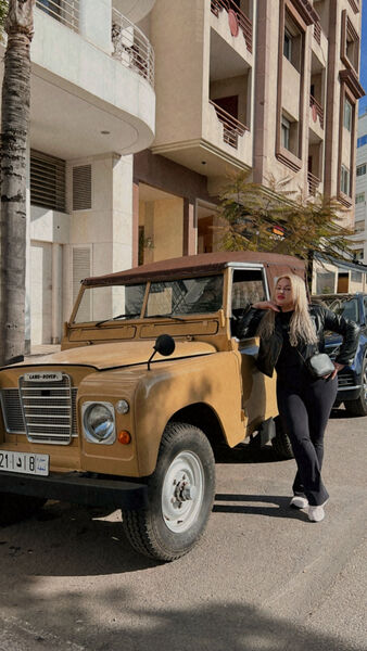  ,   Yana, 39 ,     , c , 