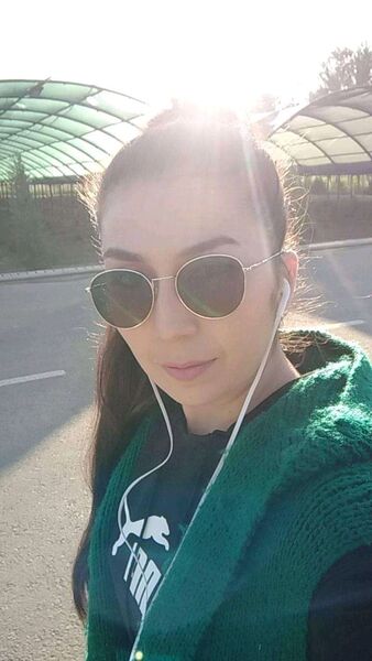  ,   Anora, 22 ,   ,   