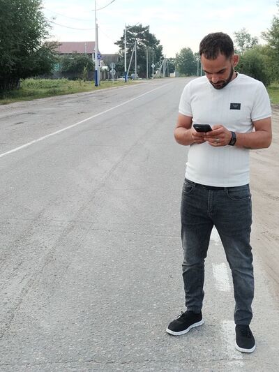  ,   Xhan, 32 ,   ,   