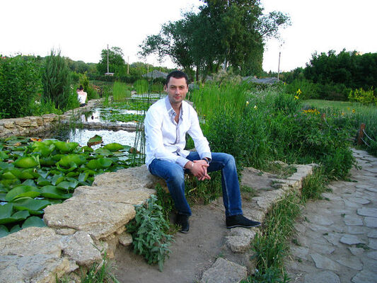  ,   Mike, 42 ,   