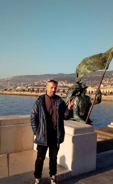  ,   Alex, 45 ,   c 