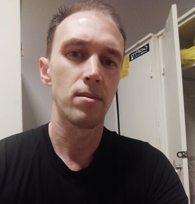  ,   Marat, 42 ,   ,   