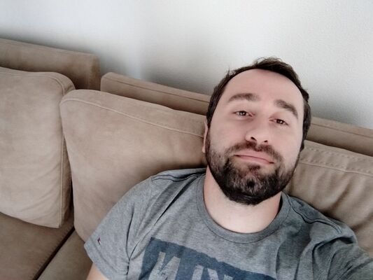  ,   Gio, 37 ,   ,   , c 