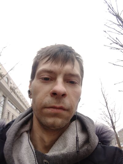 ,   Maxim, 38 ,   ,   , c 