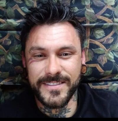  Skyland,   Tom, 32 ,   ,   
