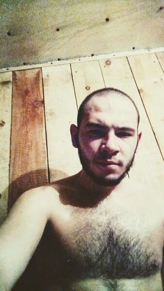  ,   Artem, 31 ,   ,   , c , 