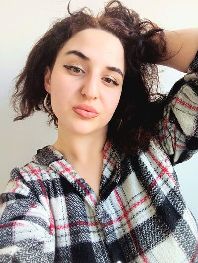  -,   Marina, 34 ,   ,   