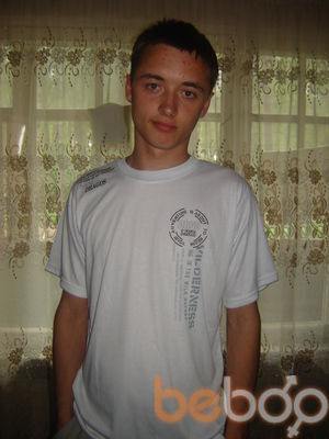  ,   Artjom, 32 ,     , c 