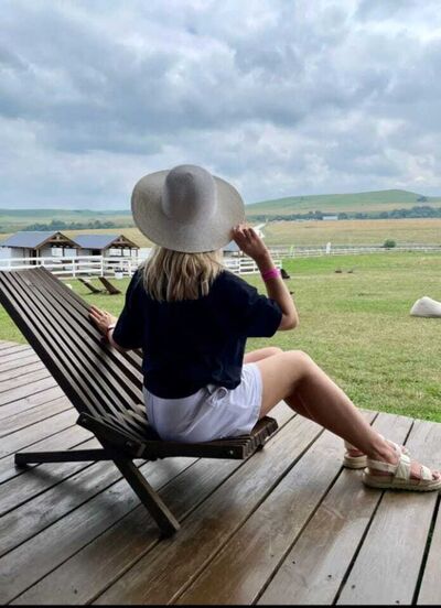  -,   Cool girl, 41 ,   ,   , 