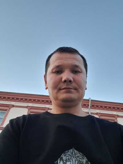  ,   Sherxan, 33 ,   ,   