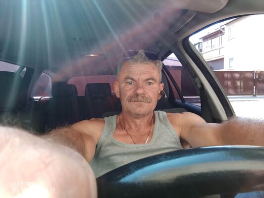  Skoczow,   , 54 ,  