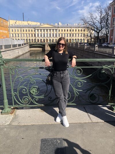  ,   Helena, 37 ,   ,   