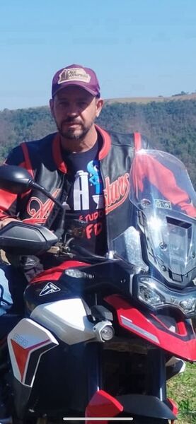  ,   Marcos, 46 ,   ,   