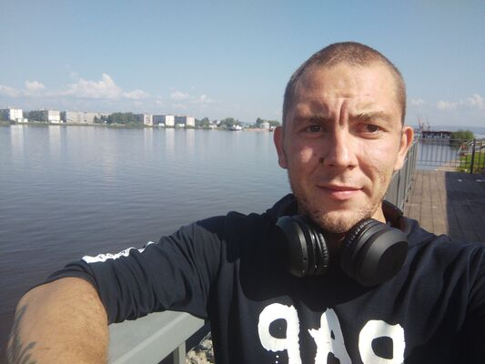  ,   Denis, 28 ,   ,   , c , 