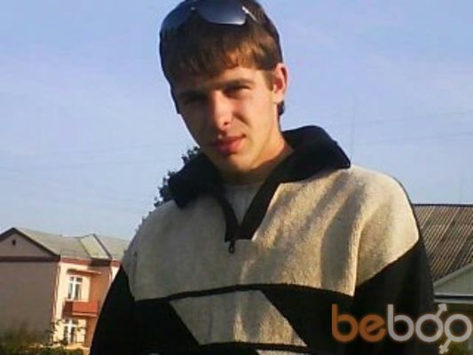  ,   Leonid, 37 ,   