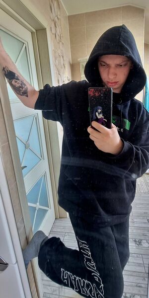  ,   Skarlett, 28 ,   ,   , c 