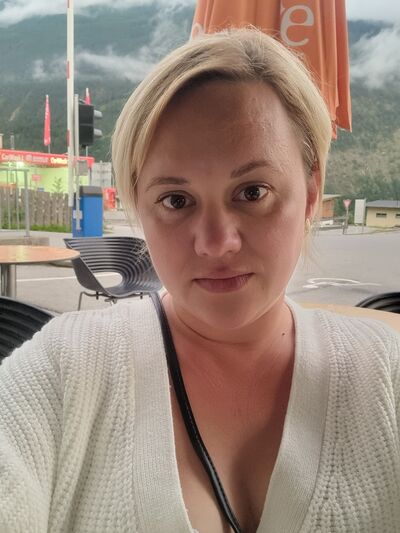  Sautens,   Natalia, 39 ,   ,   