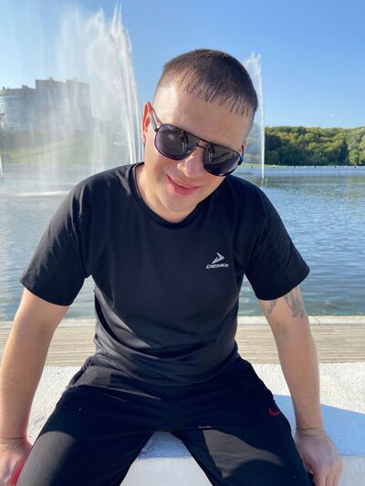  ,   Igor, 39 ,   ,   
