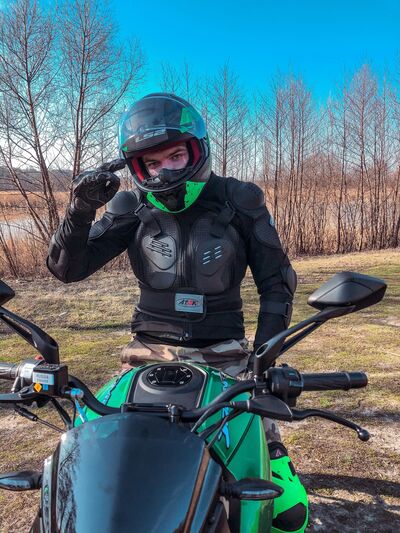  ,   Oleg, 37 ,   ,   