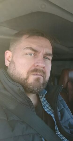  ,   Serj, 45 ,   