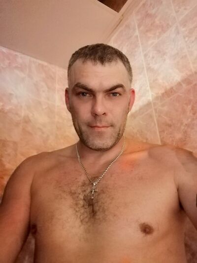  ,   Victor, 43 ,   ,   