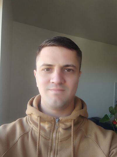  ,   Marin, 32 ,   c 