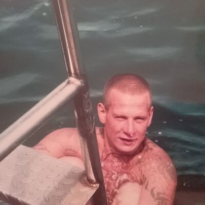  ,   Oleg, 35 ,   ,   , c 