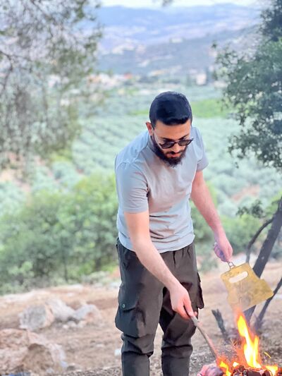  ,   Abood, 25 ,   ,   , c , 