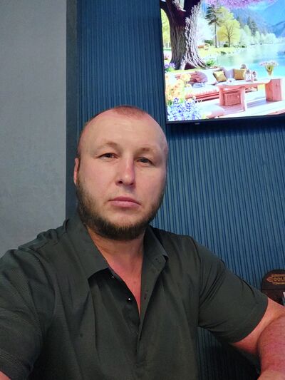  ,   Rockstar, 33 ,   ,   , c 
