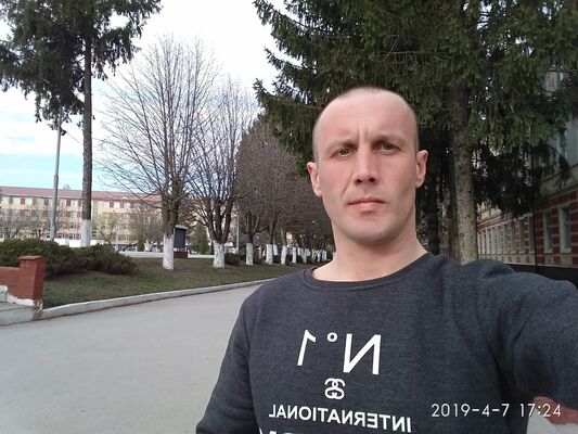  ,   Artem, 40 ,     , c 