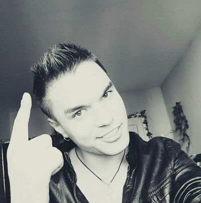  --,   Max, 33 ,   ,   , c 
