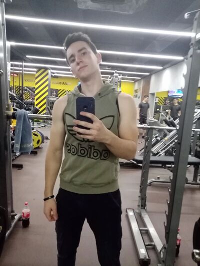  --,   Mikhail, 23 ,     , c 