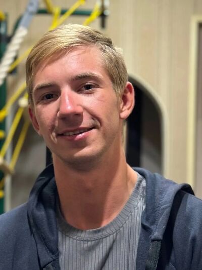  ,   Daniil, 20 ,   ,   