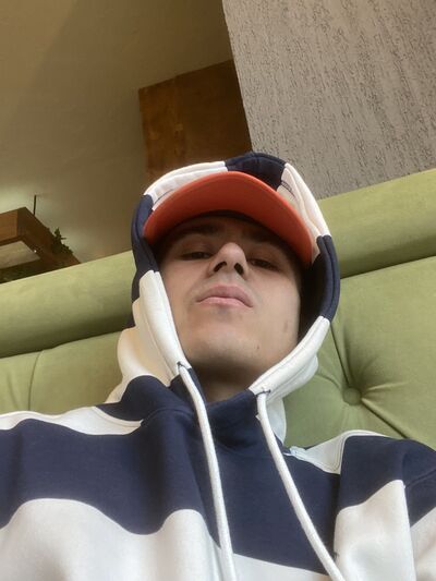  ,   Tohirbek, 32 ,   ,   , c 