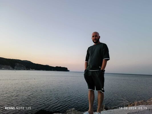  --,   , 38 ,     , c 