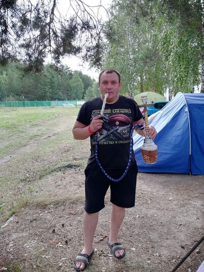  ,   Anton, 40 ,   ,   